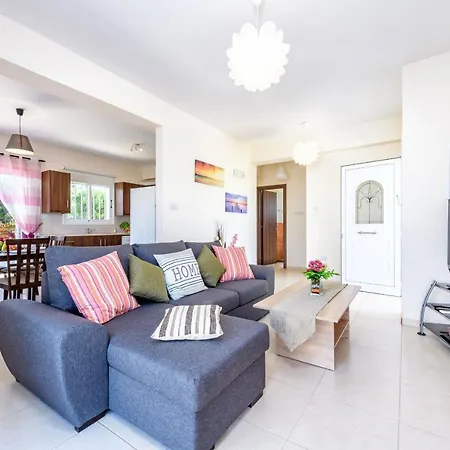 فيلة Sunset بروتاراس